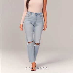 Abercrombie & Fitch Ultra High Rise Straight Ankle Jeans